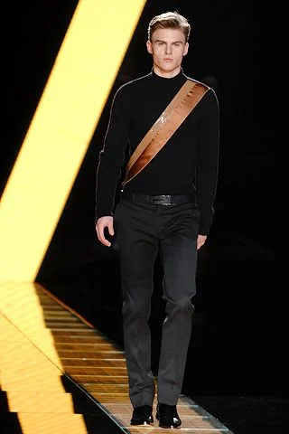 Look 28